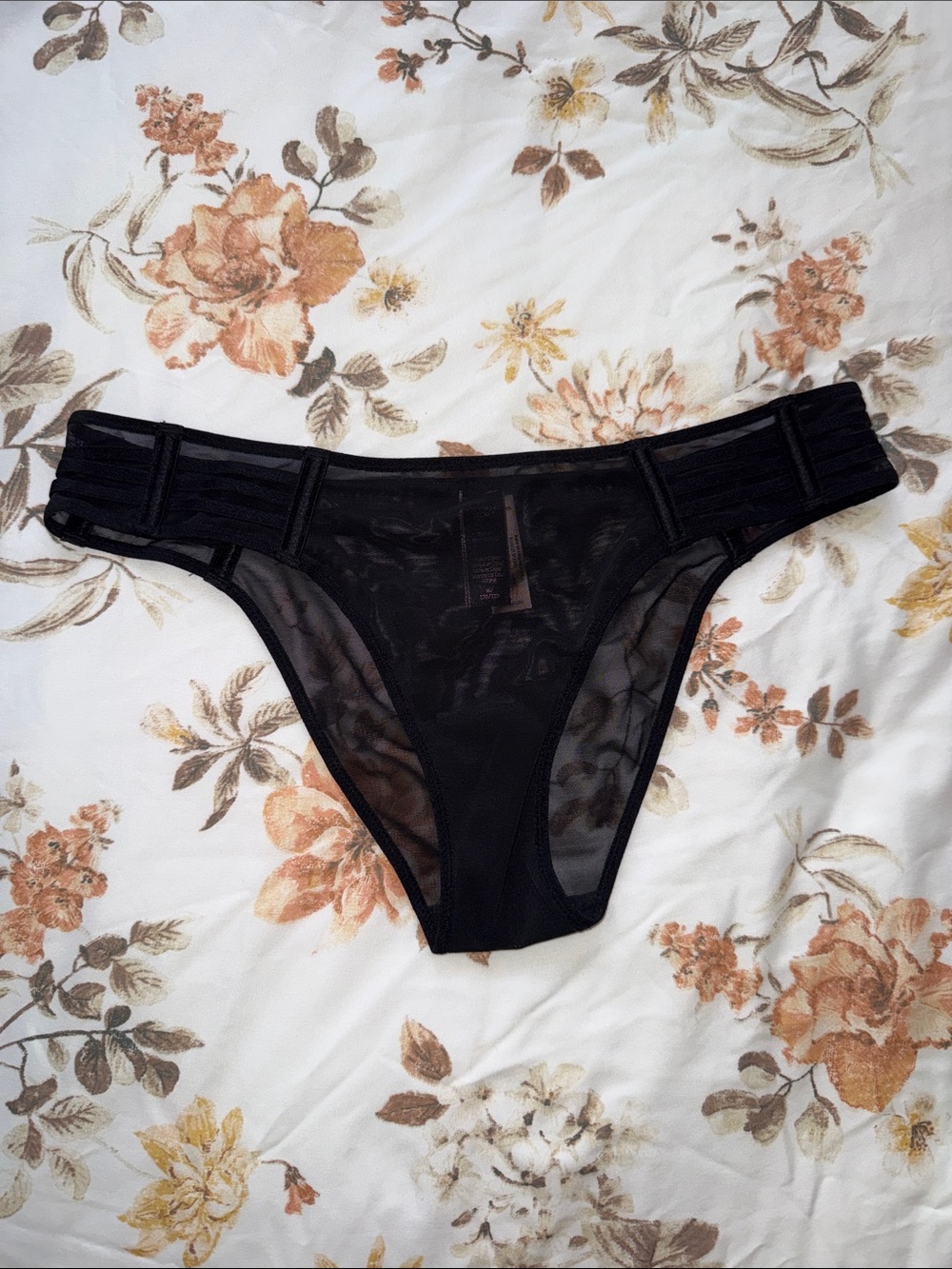 Victoria’s Secret Mesh Cheekini